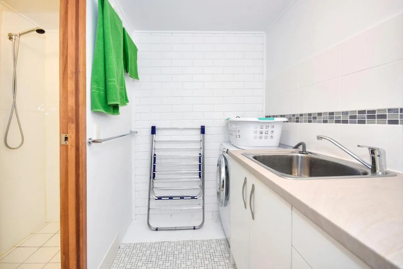 Kings Beach Relaxation - Pool, Beach Ze8 Caloundra Apartamento